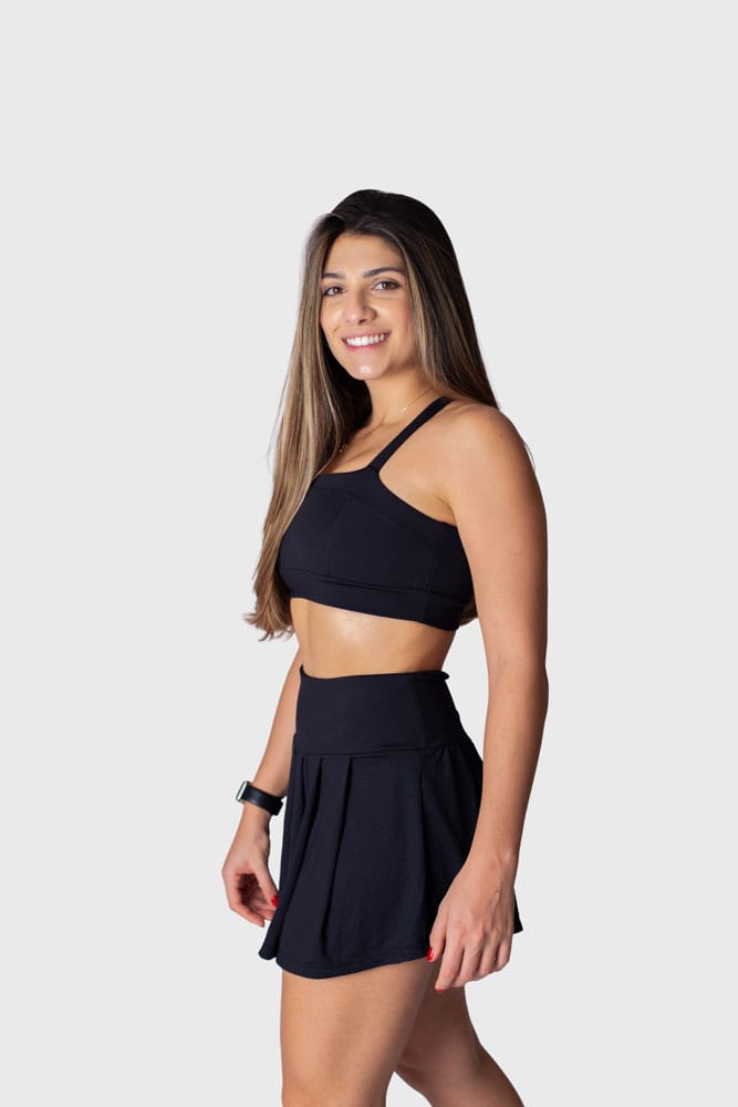 Short saia preto pregas com bolso