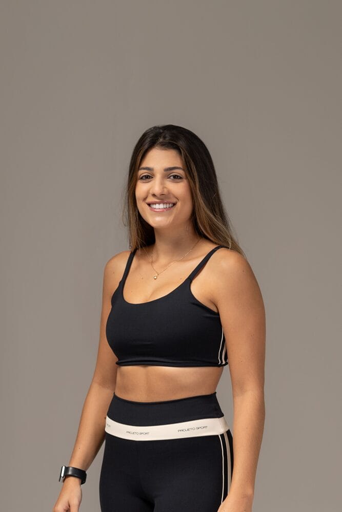 Top preto com viés duplo off-white