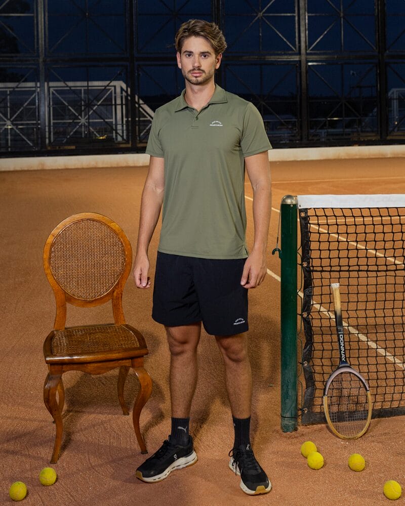 Short masculino preto com detalhe verde