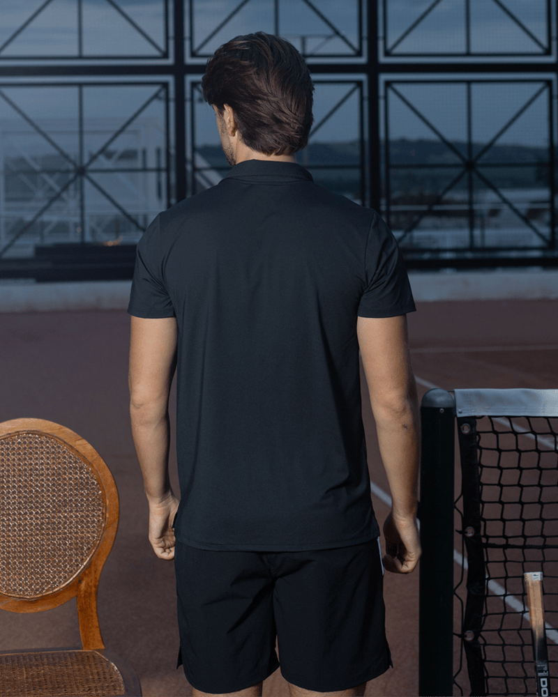 Short masculino preto com detalhe branco