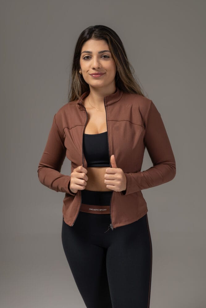 Jaqueta marrom com zíper
