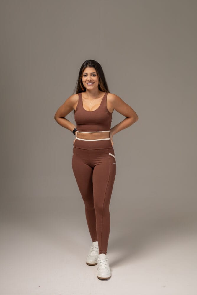 Legging marrom com viés e bolso off-white