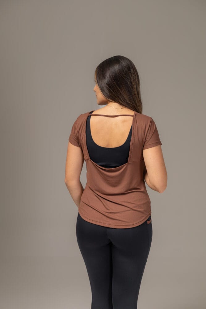 Babylook de poliamida marrom com decote costas