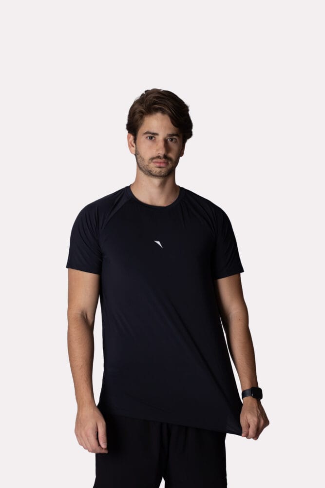 Camiseta masculina preta tech modal