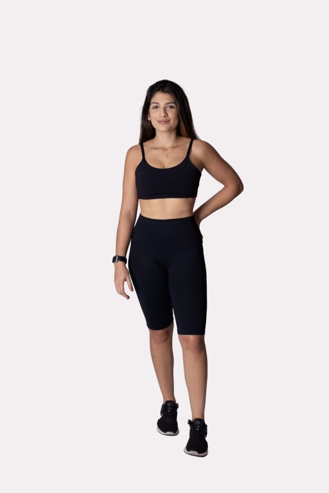 Bermuda ciclista preta lisa