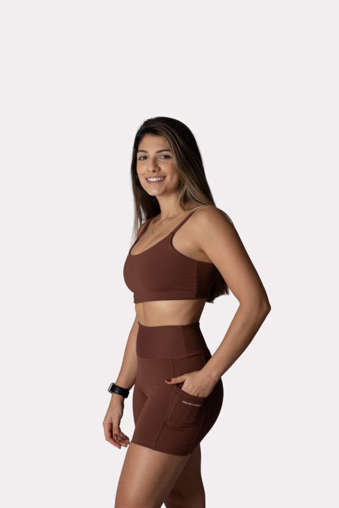 Short cross marrom com bolso