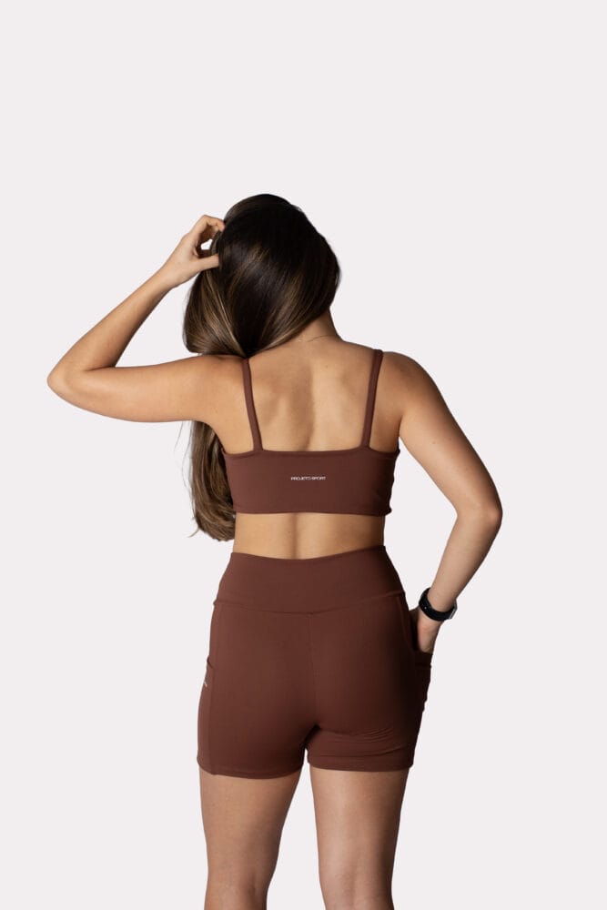 Short cross marrom com bolso