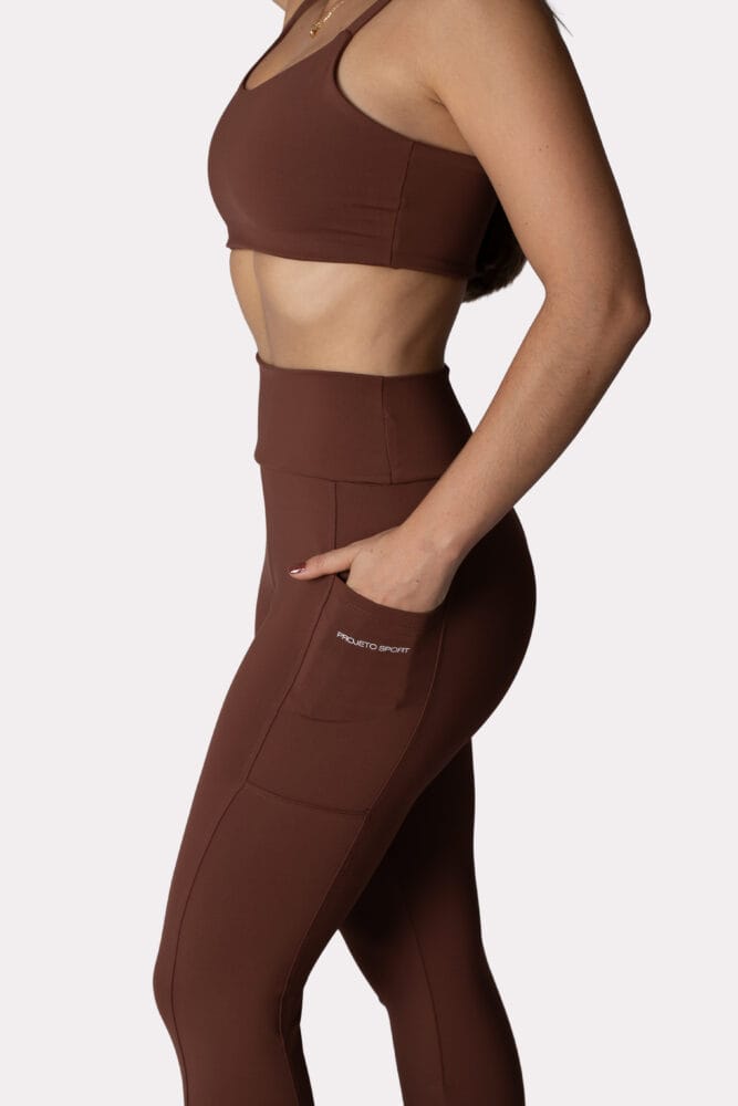 Legging marrom com bolso lateral