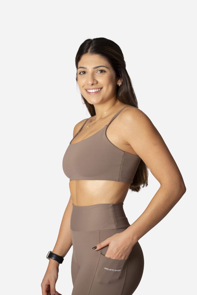 Top castanho de alça fina