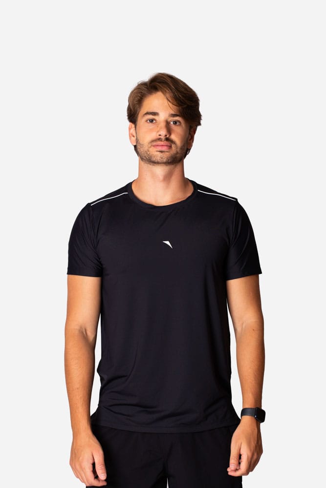 Camiseta masculina preta tech modal com viés branco