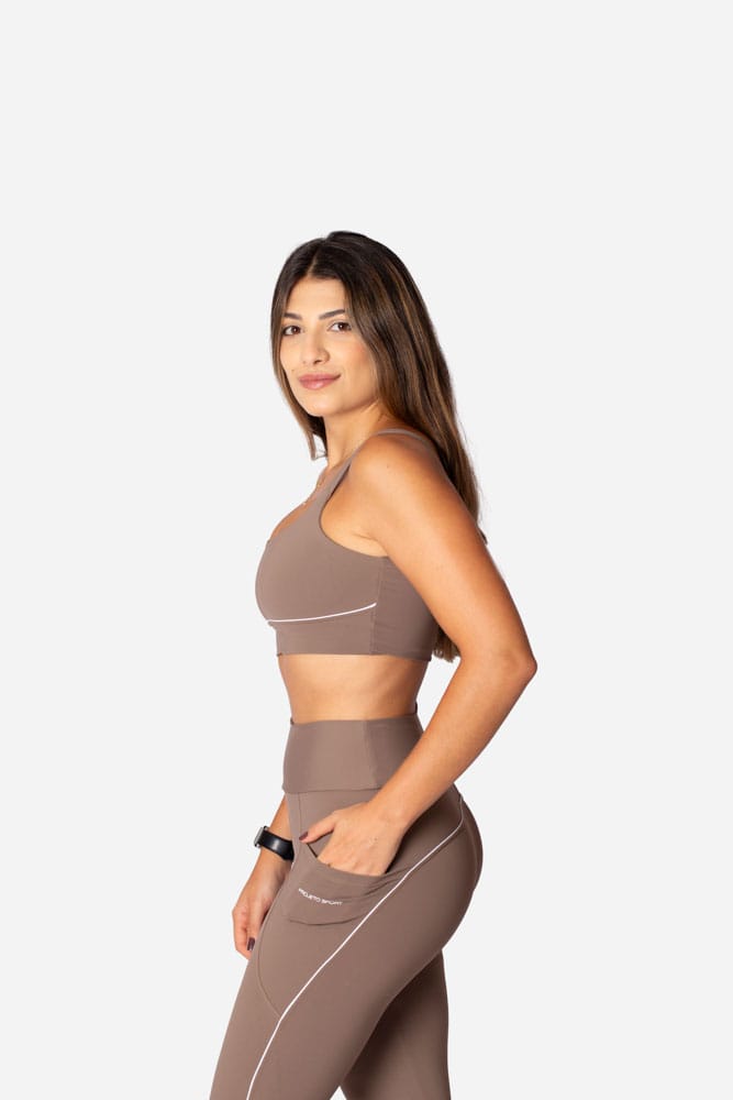 Legging castanho com bolso lateral e viés branco