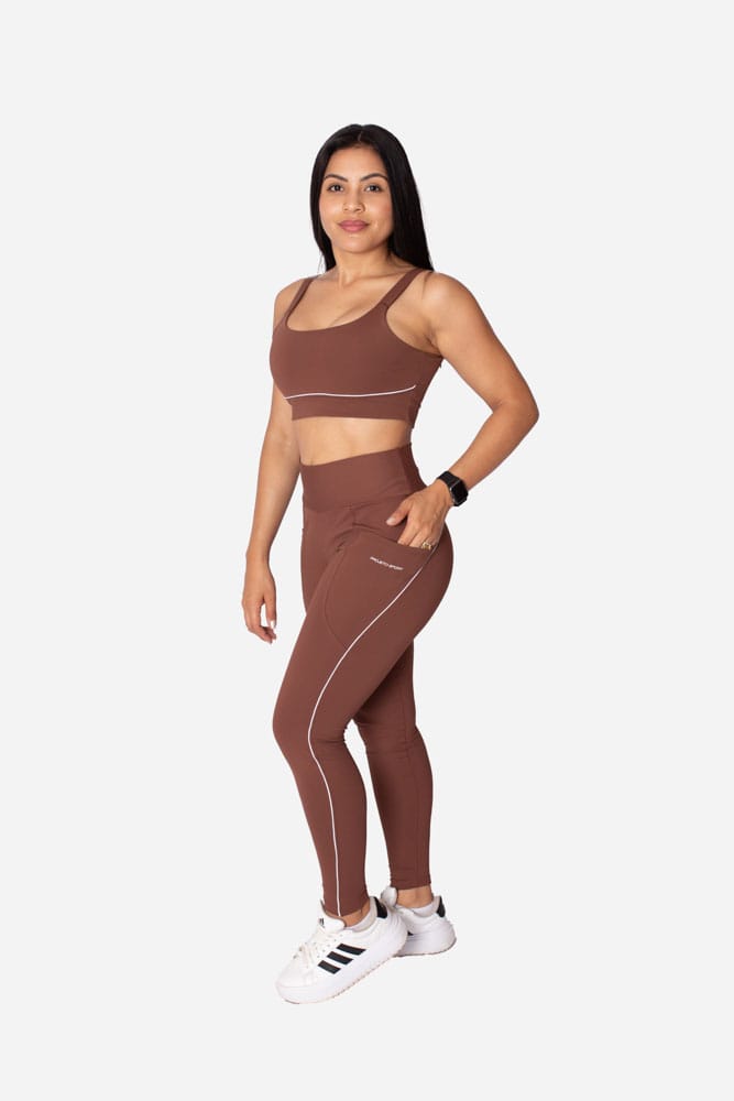 Legging marrom com bolso lateral e viés branco